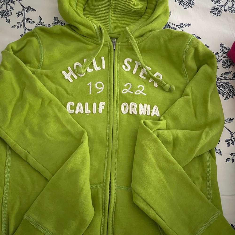 Set of 4 Hollister hoodies